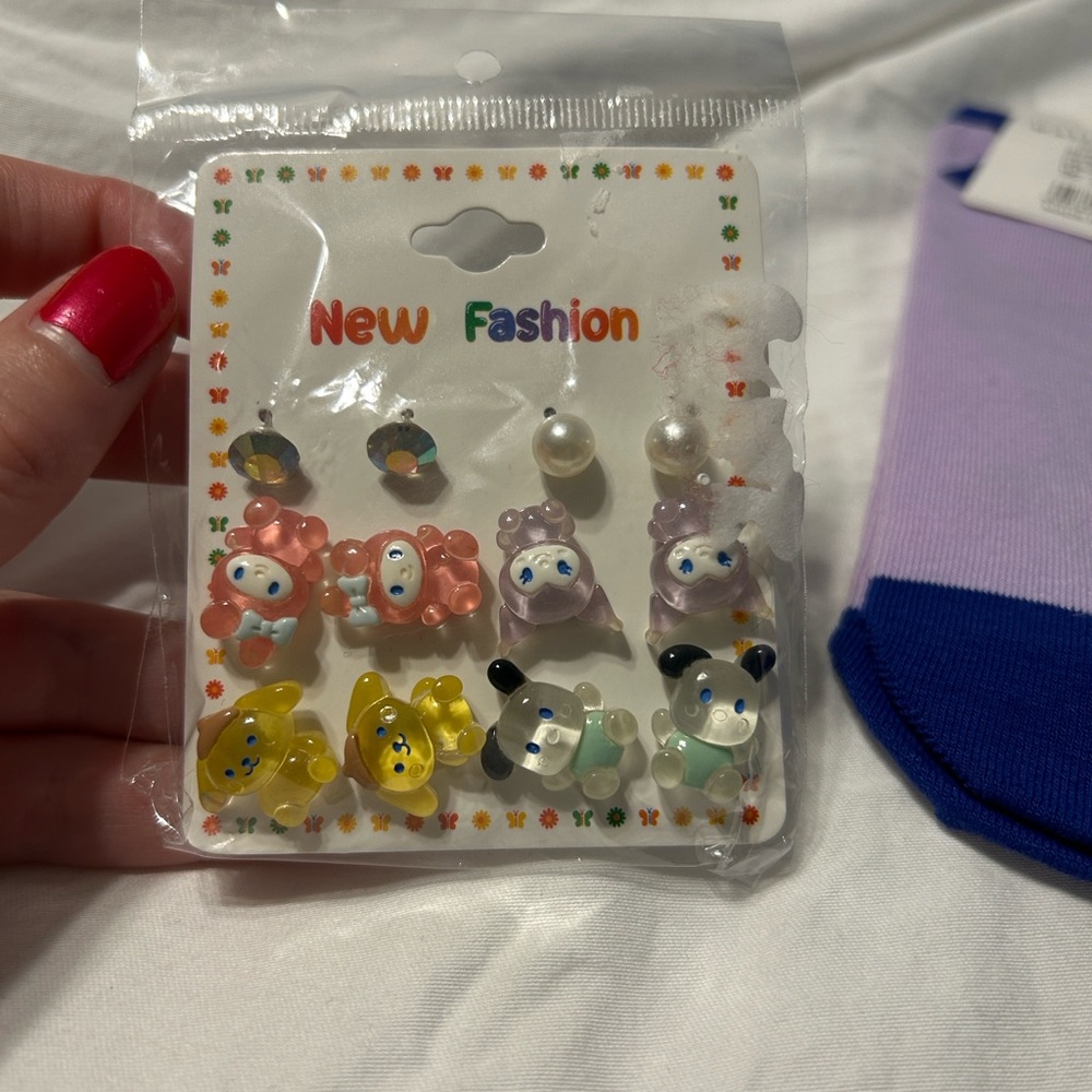 Cute Monster Character Socks and Animal Earrings Set - Picture 4 of 8